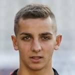 https://img.833zhiboo.com.cn/img/football/player/21be881500beac671c09c930f859c495.png