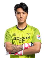 https://img.833zhiboo.com.cn/img/football/player/6236464638a1d95d8560c4330a0b4cc7.jpg